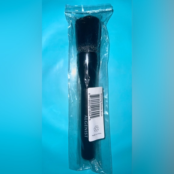 Algenist Bronzing Powder Brush. Blend, Lift, Cover, Soft, Bristle, Face, Smear - Picture 3 of 5